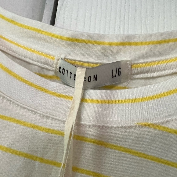 Striped Crop Top - Picture 4 of 4